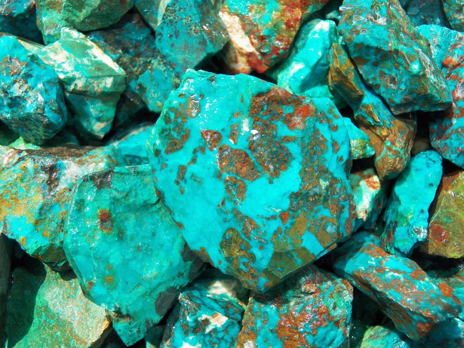 1000 Carat Lots of  Chrysocolla & Turquoise Rough - Plus a FREE Faceted Gemstone Без бренда - фотография #7
