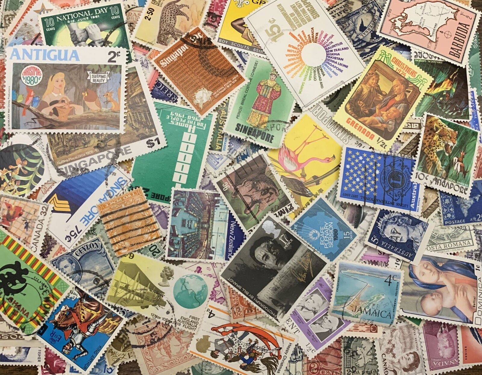 [Lot G] 250 Different Worldwide Stamp Collection Off Paper - GREAT Value! Без бренда