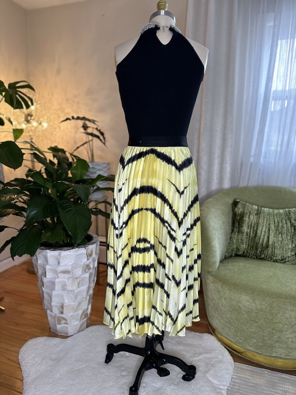 Pleated satin skirt for Women Animal print zebra yellow skirt - Brand new Unbranded - фотография #6