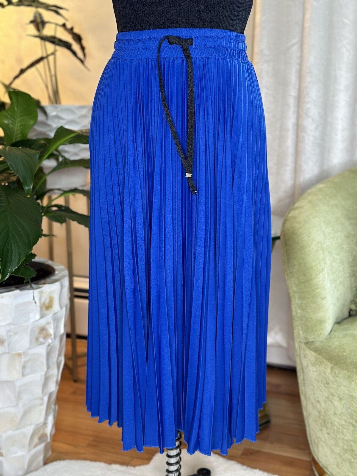 Luxurious Pleated midi satin blue skirt for Women elegant skirt - Brand new Unbranded - фотография #7