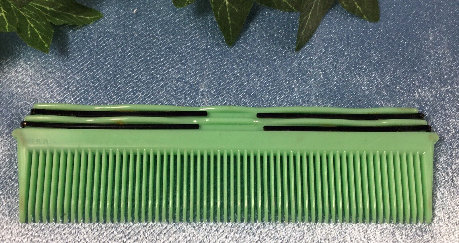 CLEAN Vintage Unique Green Pocket Comb + 4 Bobby Pins: Hair. Advertising. #9317 'Liberty Advertising - Swarthmore, PA' - фотография #2