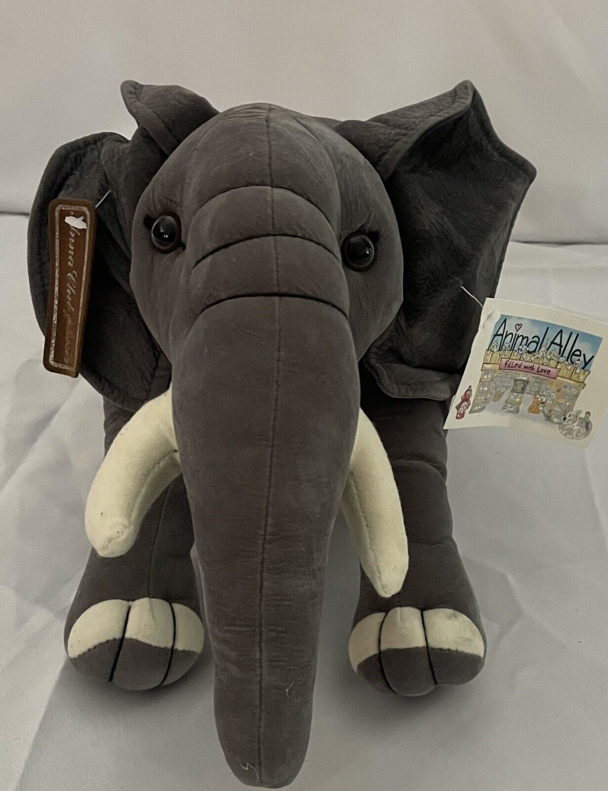 Anna Club Elephant Plush Vintage 2000 Animal Alley Toys R Us Stuffed Tusks NOS Animal Alley - фотография #11