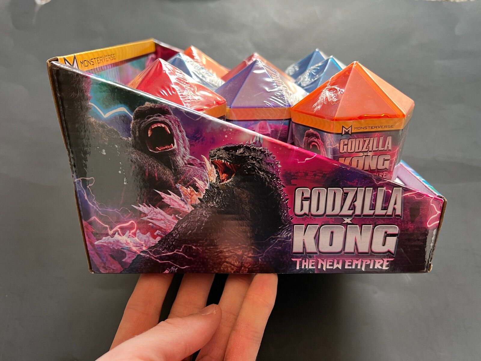 Godzilla x Kong New Empire Hollow Earth Crystal Surprise Monster Display Case x8 Playmates - фотография #3