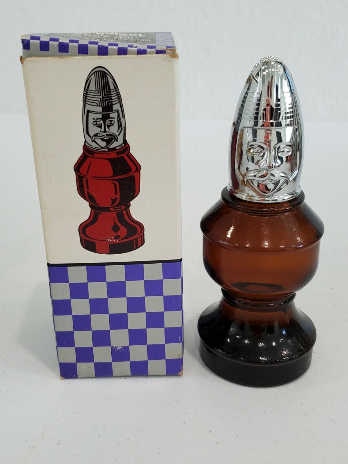 AVON THE BISHOP CHESS PIECE FULL BOTTLE WILD COUNTRY AFTER SHAVE WITH BOX Avon