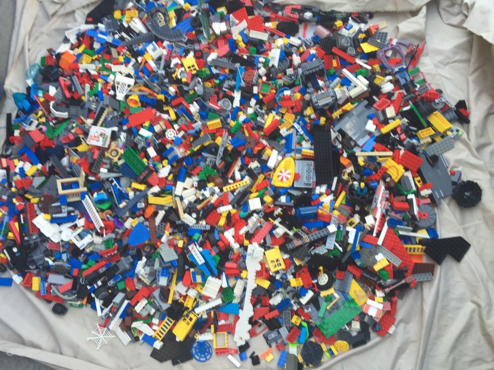 2  POUND Of LEGO'S Bricks part pieces Lot Star Wars City Etc Bulk 100% LEGO - фотография #7