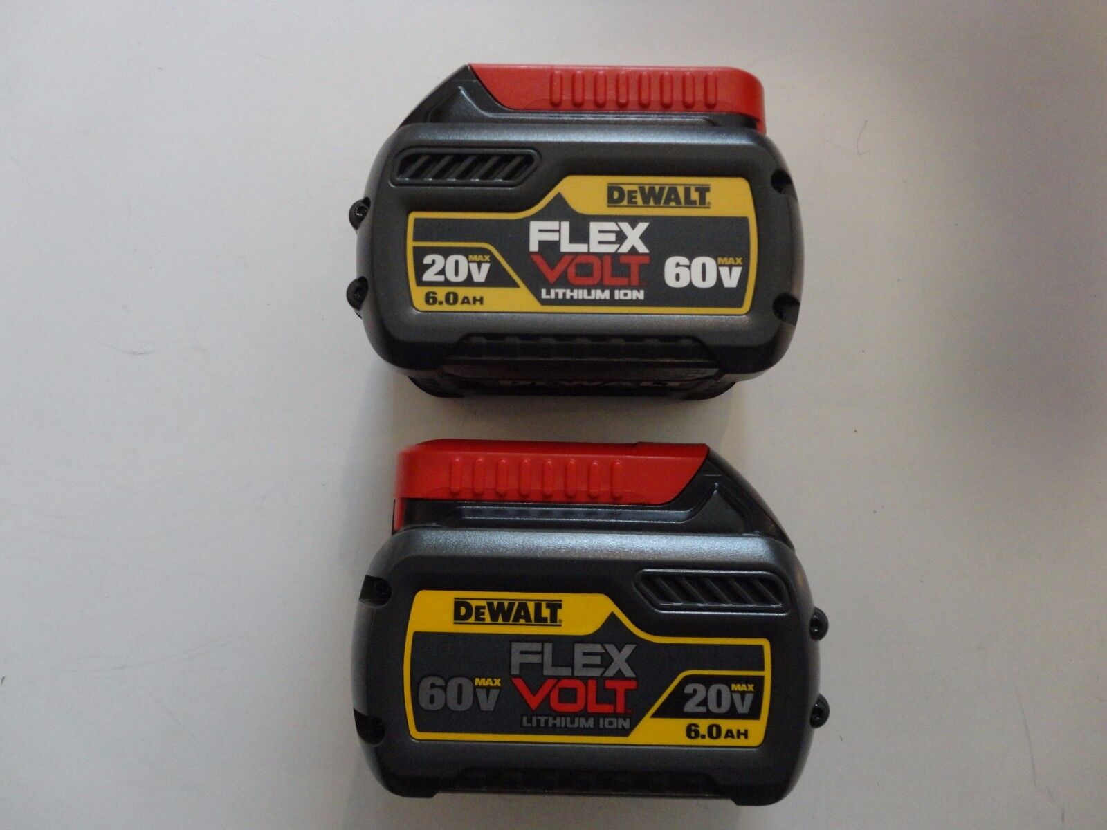 (2) DEWALT DCB606-2 20V 60V FLEXVOLT Li-Ion 6.0 AH Battery packs x 2 New DCB606 DEWALT DCB606-2 - фотография #2