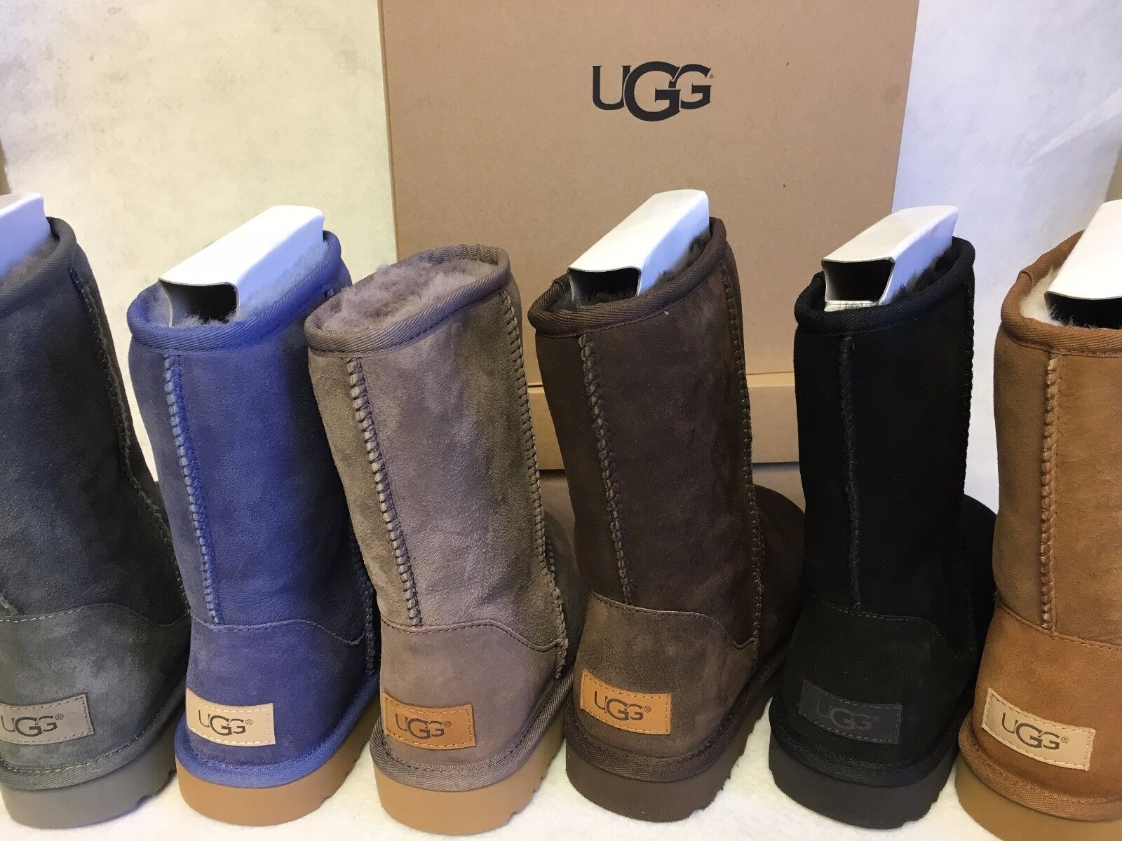 UGG WOMENS NEW CLASSIC SHORT II 2 1016223 Sheepskin Shearling UGG - фотография #10