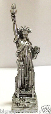 4" Statue of Liberty Figurine w.Flag Base Souvenir from New York City SKYLines  Без бренда