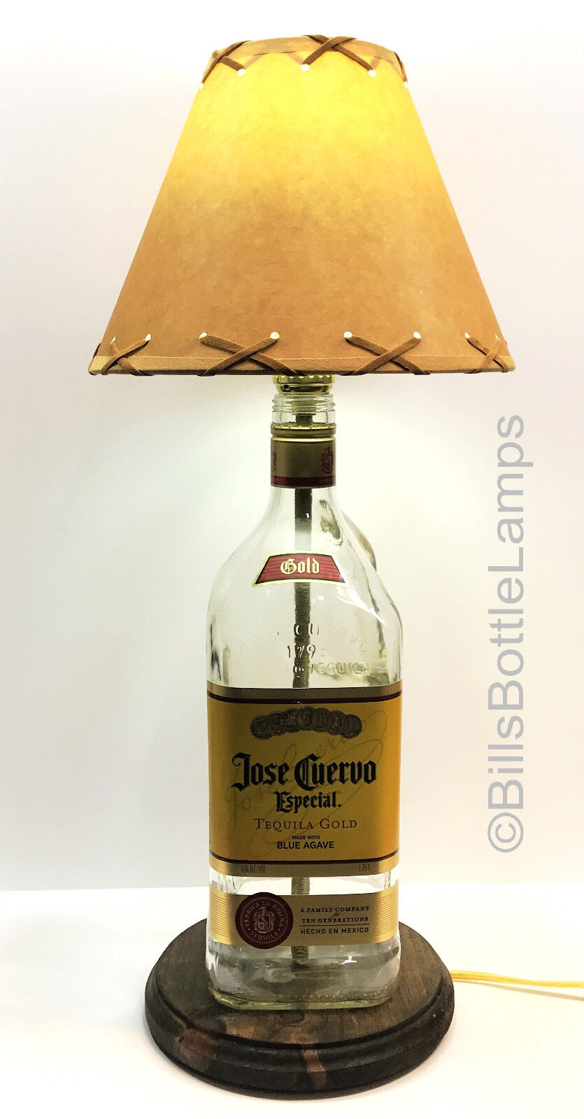 JOSE CUERVO ESPECIAL GOLD Large 1.75L Liquor Bottle TABLE LAMP Light & Wood Base BillsBottleLamps.com - фотография #9