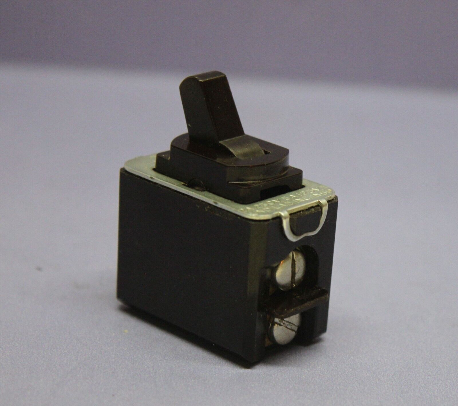 💡 Vintage Brown 4-Way Toggle Light Switch Despard Interchangeable, A-H&H Arrow-Hart & Hegeman Electric Co. - фотография #2