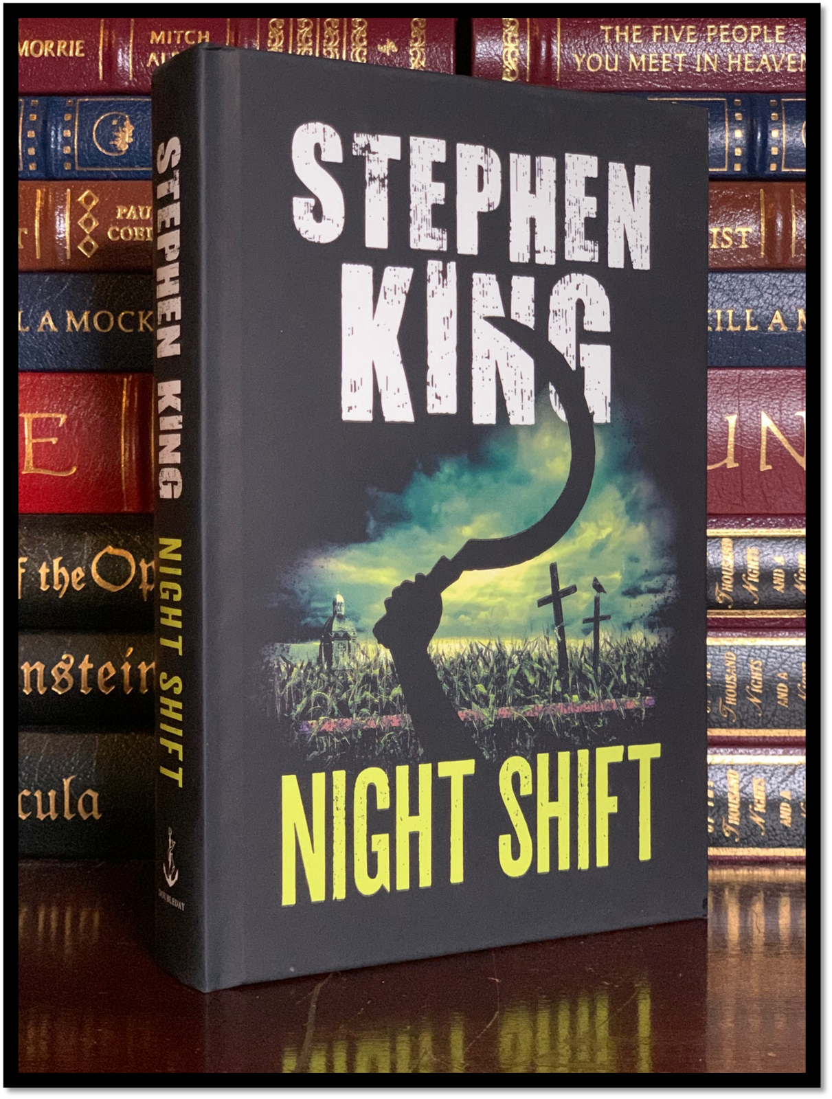 Night Shift by Stephen King Brand New Hardback Glow In The Dark Cover Look ◐‿◐ Без бренда