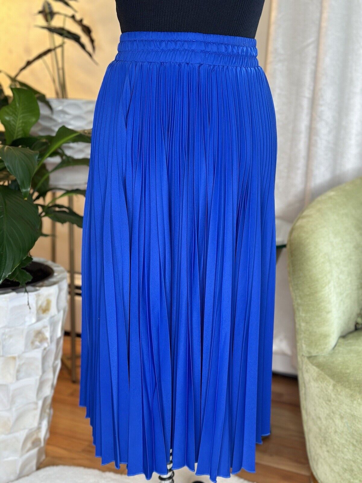 Luxurious Pleated midi satin blue skirt for Women elegant skirt - Brand new Unbranded - фотография #9