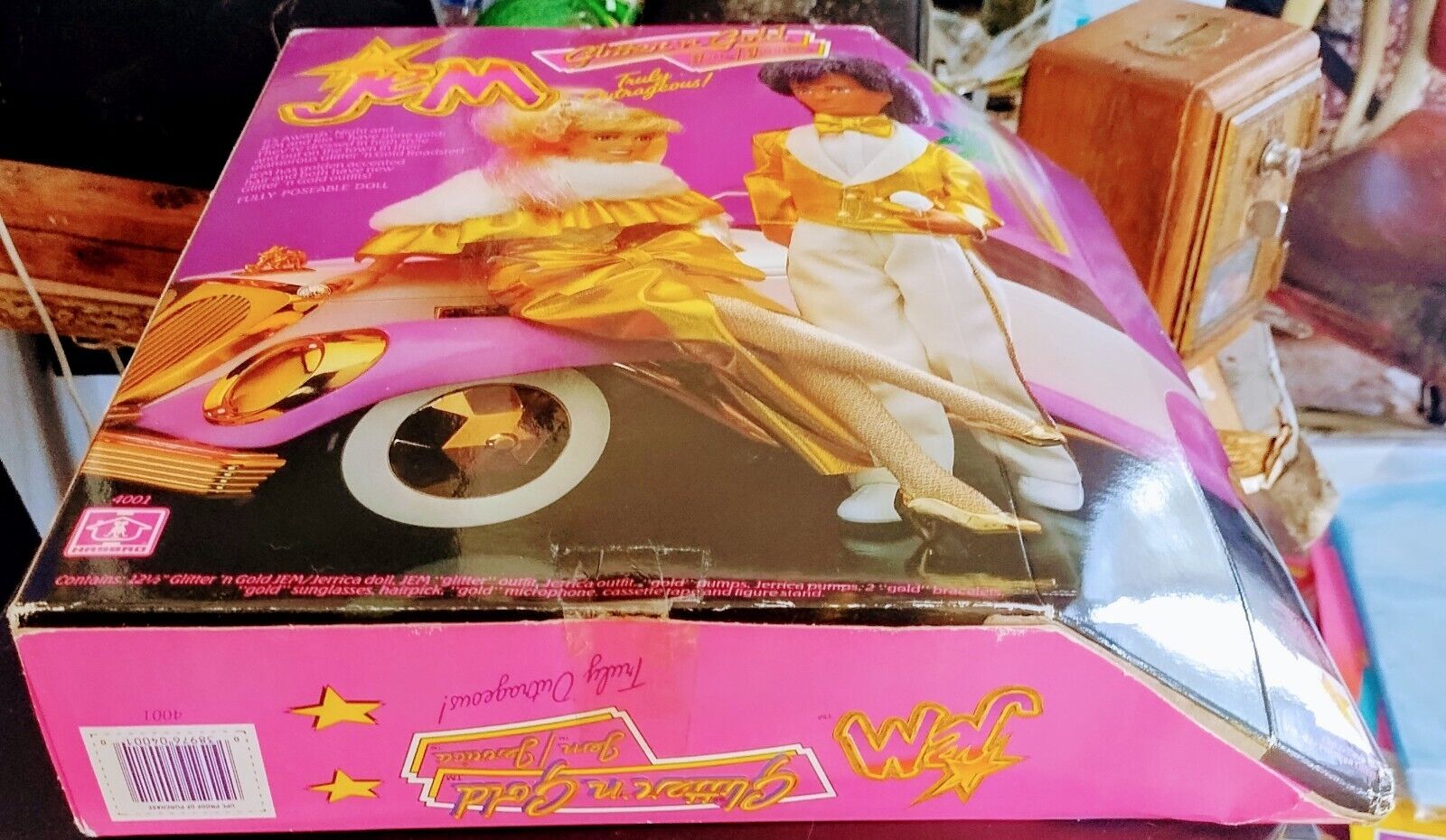 Hasbro - 1985 JEM Glitter 'n Gold JERRICA, NRFB Incl. Cassette Tape - RARE Cond. jem - фотография #4