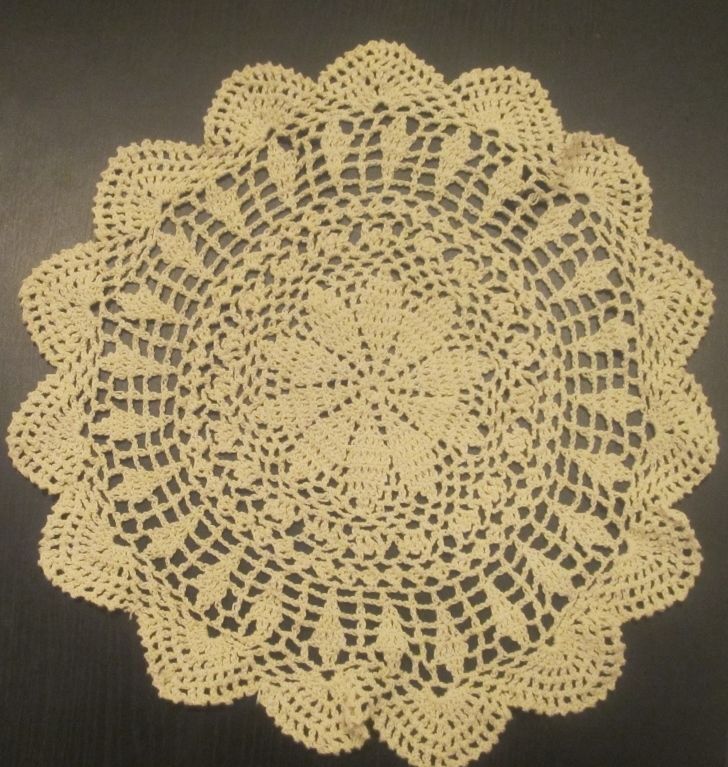 6 PCS 12" Round   Crochet Lace Doily COLOR BEIGE 100 % COTTON  Unbranded - фотография #3