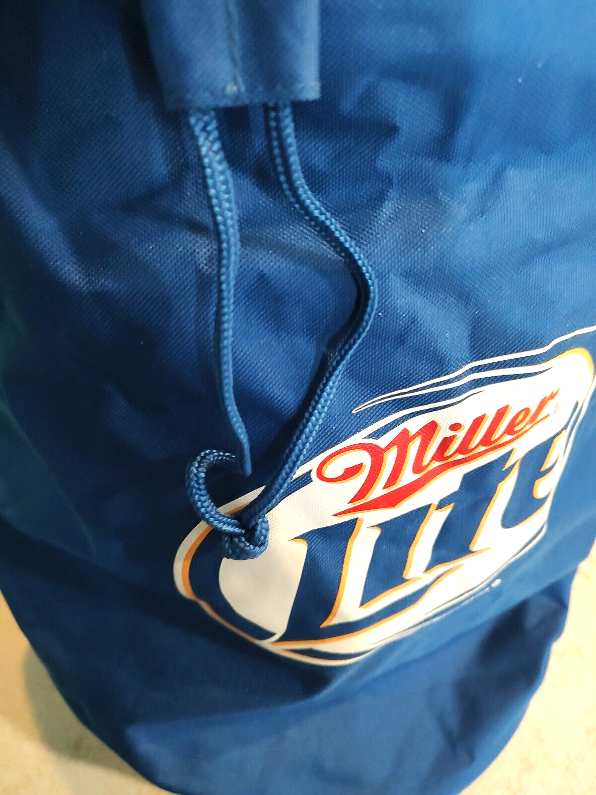 Miller Lite Cooler Backpack NEW Blue one or 2 handles 18" tall diameter 10.5" Miller Lite - фотография #7
