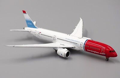 Norwegian B787-9 Reg: G-CKLZ  JC Wings 1:400 Diecast Models XX4027 Без бренда - фотография #3