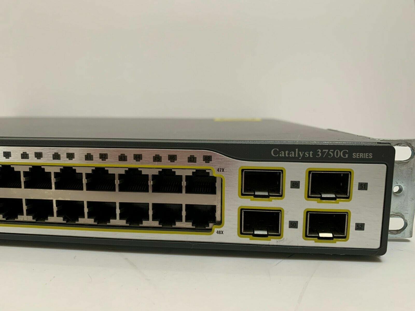 Cisco WS-C3750G-48TS-S 48 Gigabit Ports Layer 3 Switch 3750G-48TS-E ios 15.0 (2) Cisco WS-C3750G-48TS-S - фотография #2