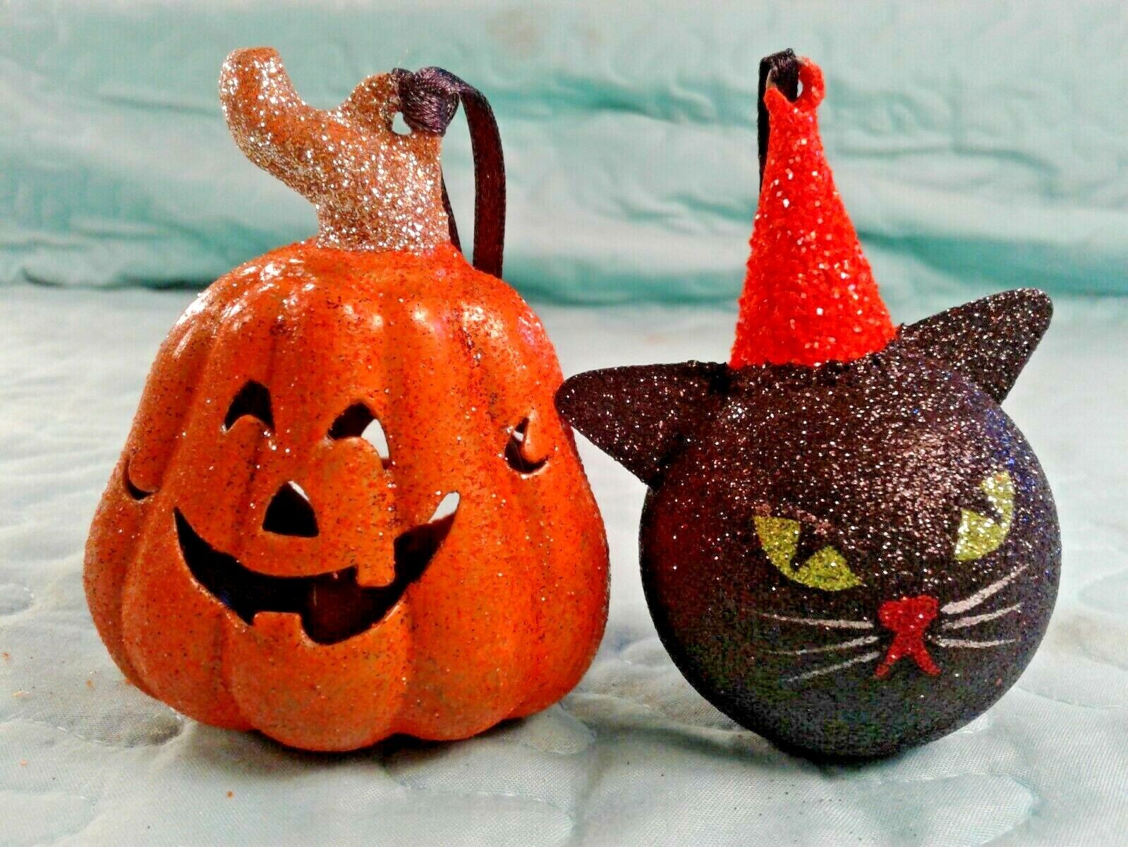 2 Vintage Inspired Halloween 3" Glitter Hanging Tree Ornamernts Cat & Pumpkin Unbranded