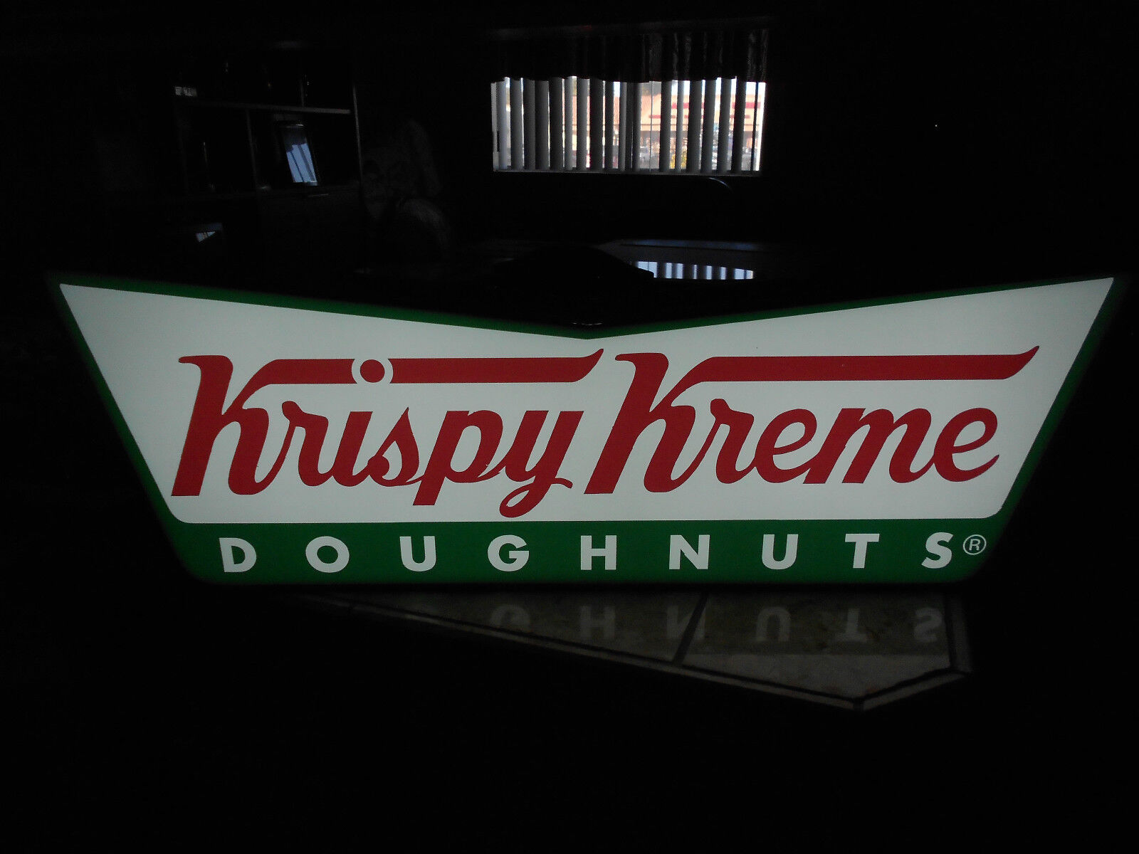 Krispy Kreme Lighted Sign Без бренда