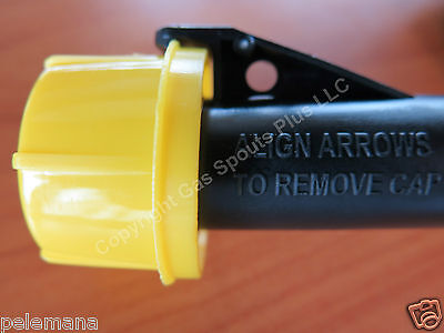 2x BLITZ Yellow Spout Cap fits self-venting gas can spouts 900302 900092 900094 fits most Self Venting BLITZ SPOUTS BYCAP2L - фотография #4