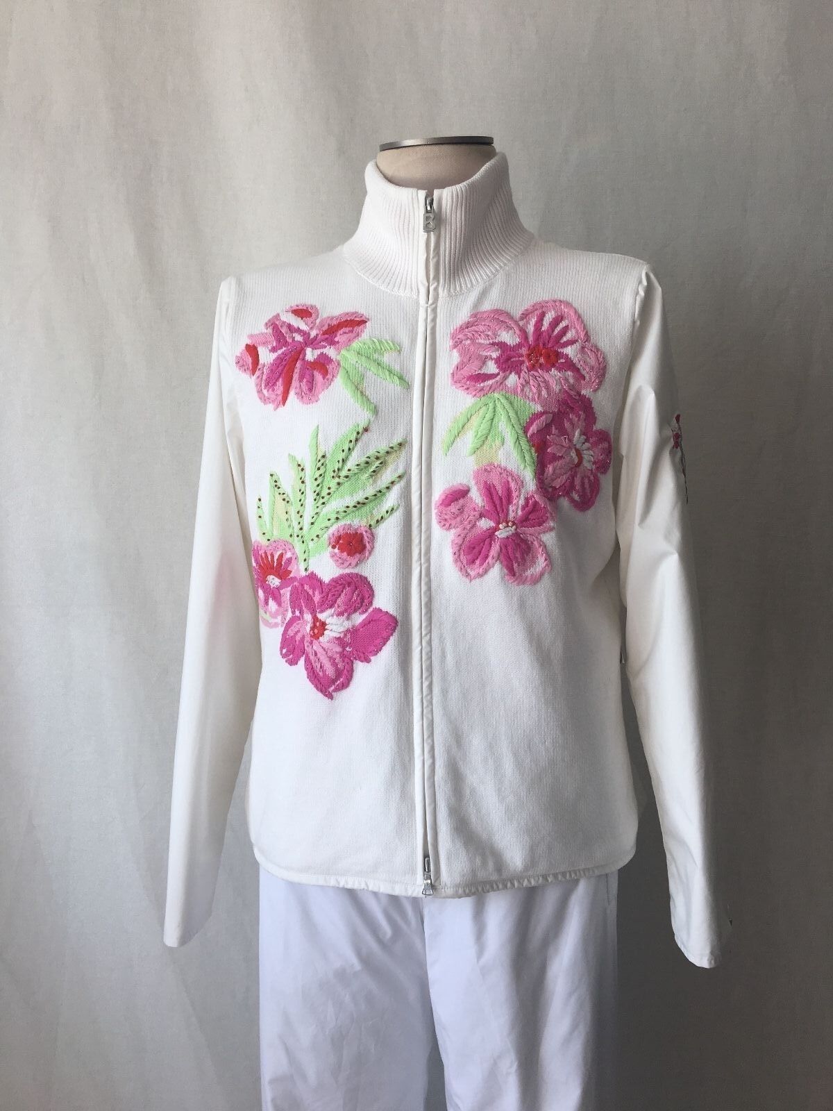 BOGNER BEAUTIFUL WHITE with EMBROIDERY and SIDE POCKETS WINDBRACKER. L. 42 Bogner - фотография #2