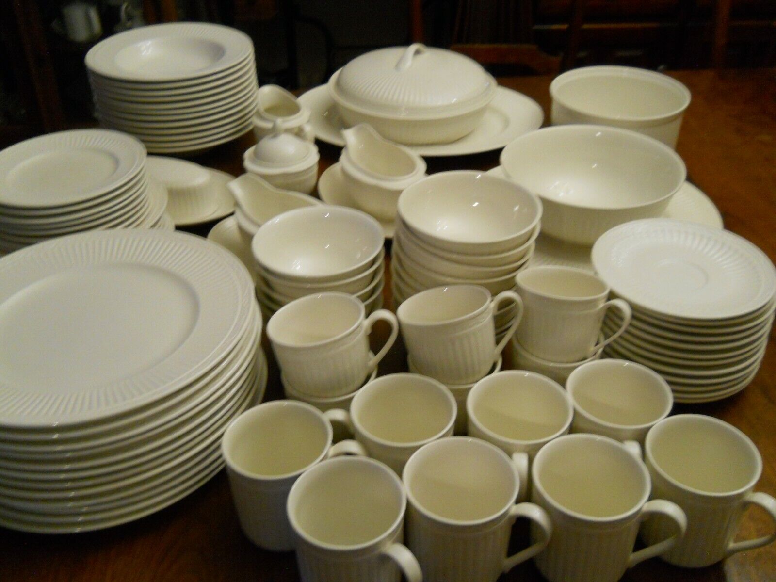 Mikasa Italian Countryside Dinnerware Plates Bowls Serving Platters Creamer/Suga Mikasa