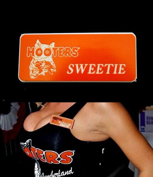 Hooters Uniform Pic Name Tag Engraved Halloween uniform fancy Dress bar maid Hooters - фотография #7