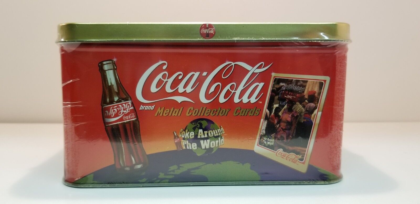 Coca Cola Coke Around the World Tin with Metal Cards Coca-Cola - фотография #3