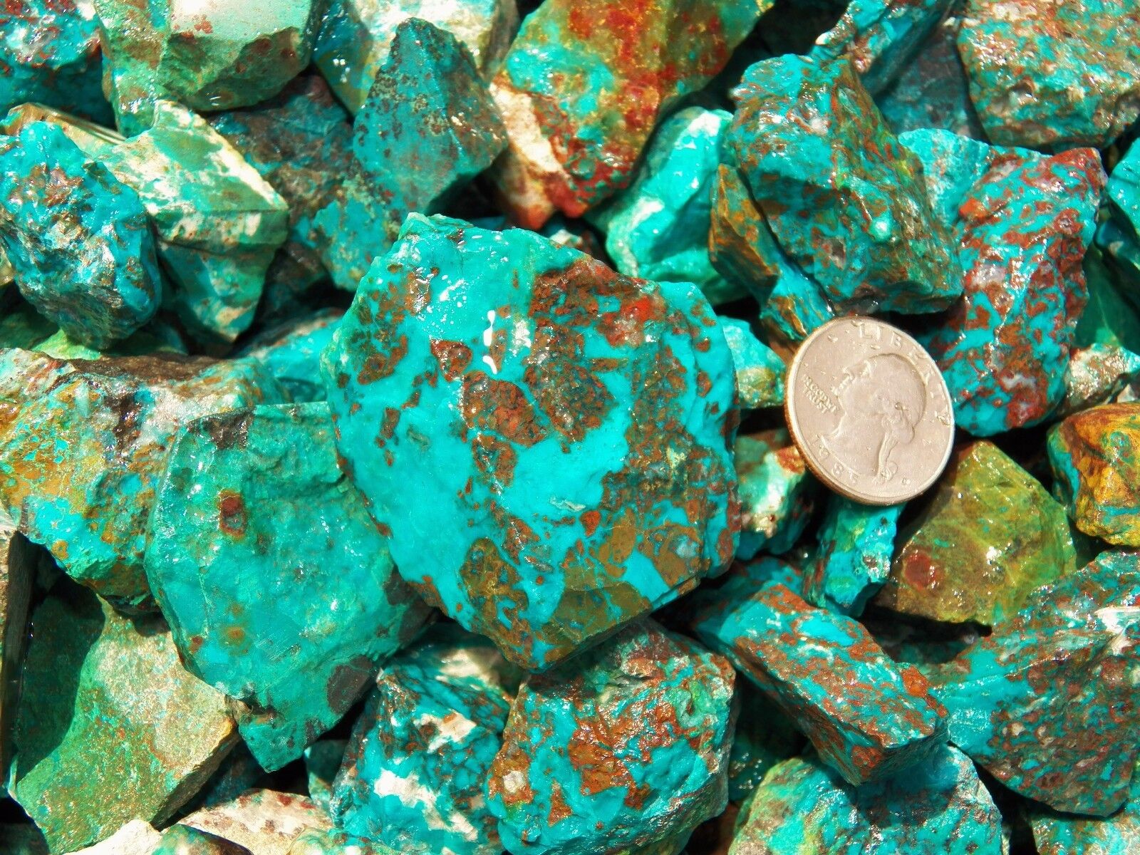 1000 Carat Lots of  Chrysocolla & Turquoise Rough - Plus a FREE Faceted Gemstone Без бренда - фотография #8