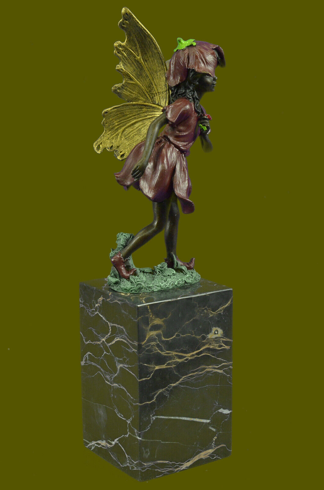 Fairy Standing with a flower Garden Statue in aged bronze finish. 13" Tall Decor Без бренда - фотография #5