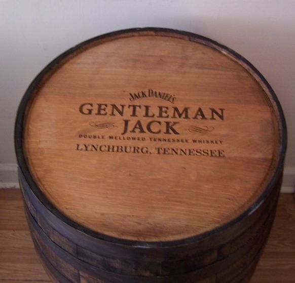  Gentleman Jack Lynchburg, TN  Whiskey Barrel Branded- Engraved-FREE SHIPPING Gentleman Jack - фотография #2