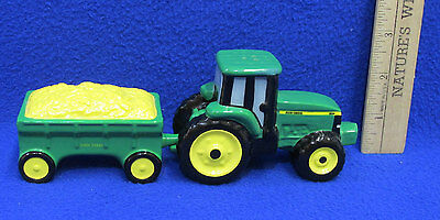 Pair John Deere Salt & Pepper Shakers Tractor & Corn Wagon Green Yellow 1998 JOHN DEERE - фотография #2