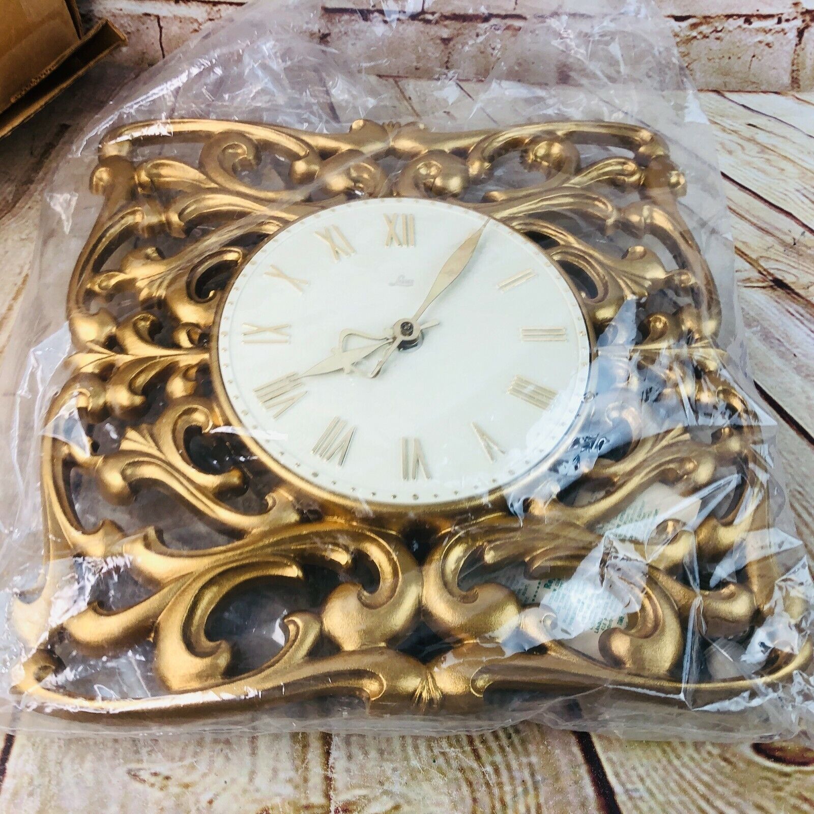 vtg robershaw lux clock gold filigree hollywood regency wall clock new old stock Без бренда - фотография #2