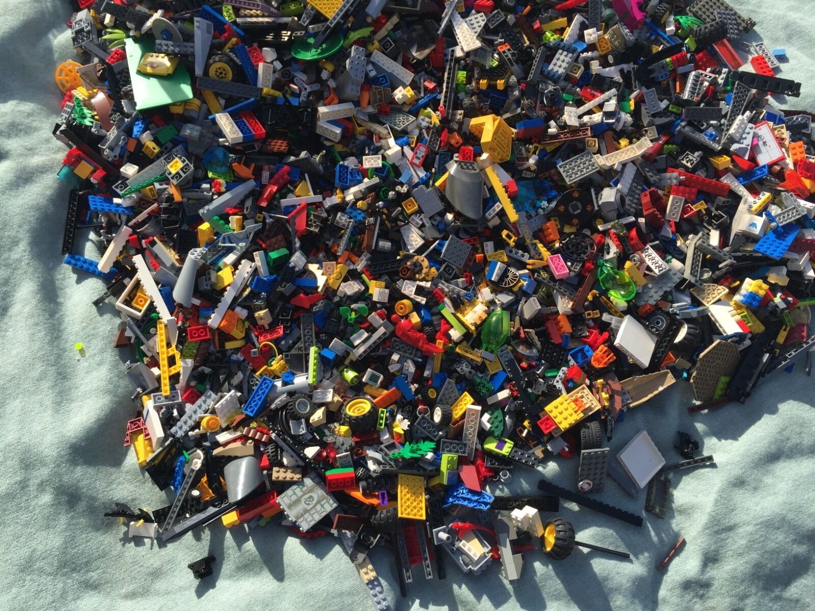 2  POUND Of LEGO'S Bricks part pieces Lot Star Wars City Etc Bulk 100% LEGO - фотография #3