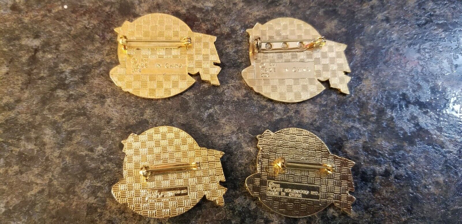 Lot of 4 Planet Hollywood Pins Various Locations Planet Hollywood - фотография #2