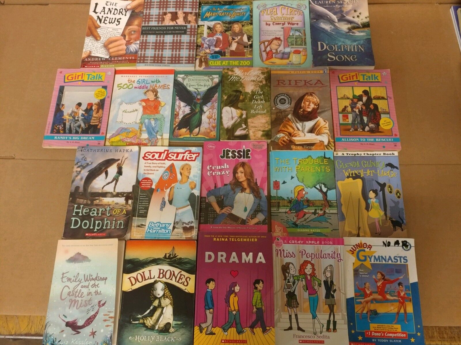 Lot of 20 Chapter Books for GIRLS Youth Early Reader Young Adult Children RANDOM Без бренда - фотография #3