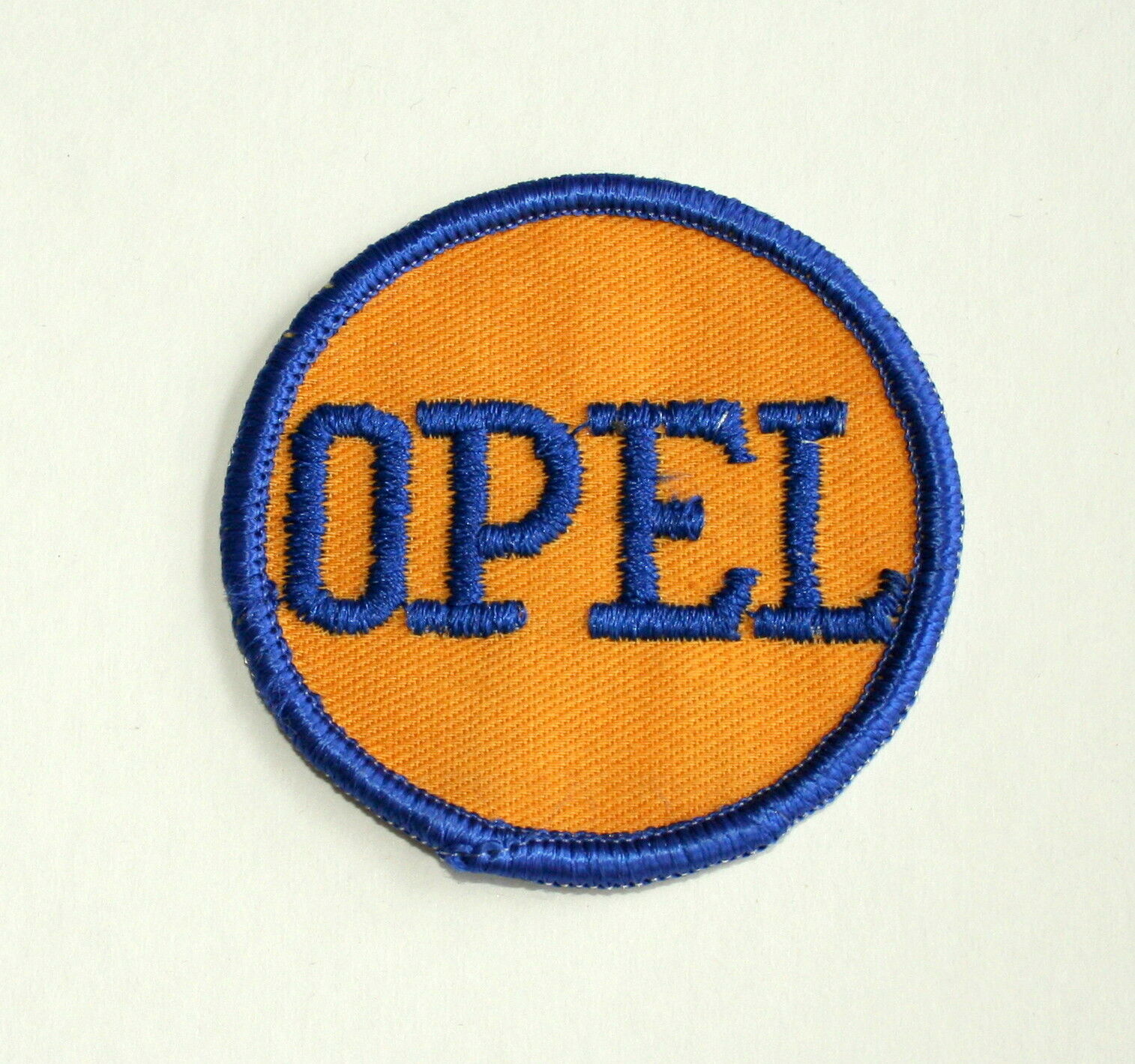 Vintage Opel Automotive Car Round Cloth Jacket Hat Patch New NOS 1960s Opel - фотография #2
