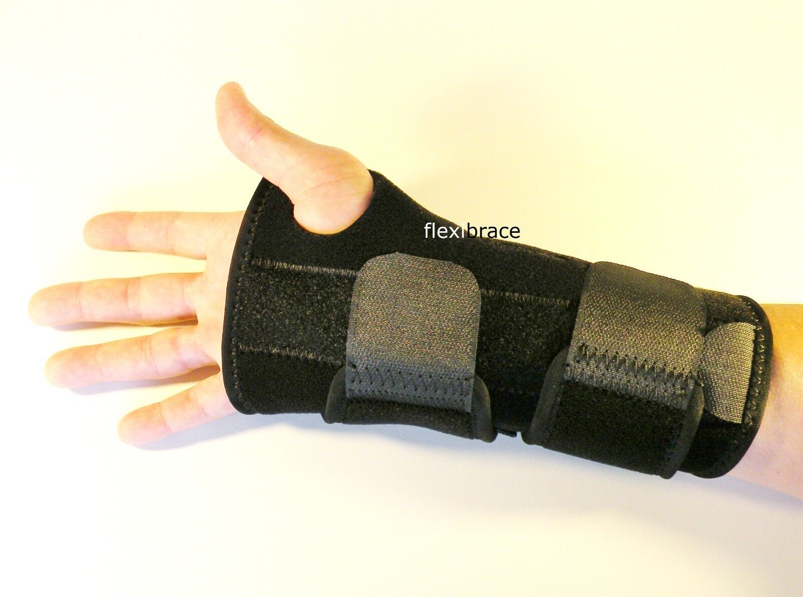 2 FDA APPROVED Wrist Hand Brace Carpal Tunnel Support Splint Band By Flexibrace Flexibrace WT - фотография #2
