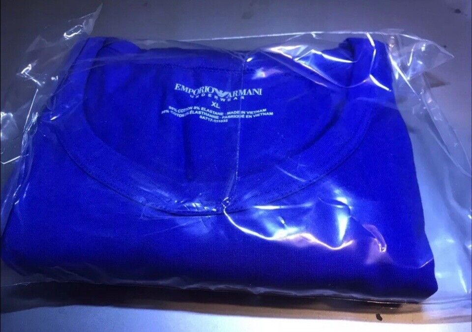 Emporio Armani T Shirt, Large, Blue Black Logo Large. NWT Armani - фотография #3