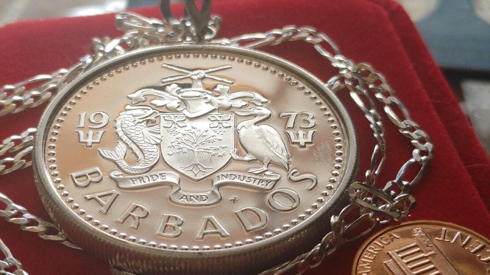 1973 Barbados Silver Wishing Well Cascading Fountain Coin Pendant 28" Chain Everymagicalday - фотография #6