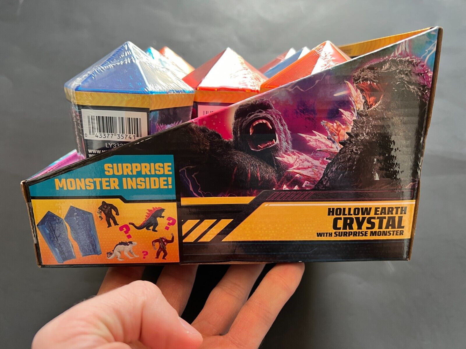 Godzilla x Kong New Empire Hollow Earth Crystal Surprise Monster Display Case x8 Playmates - фотография #4