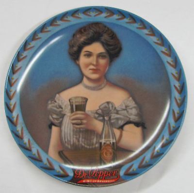 Dr. Pepper Girl Plate  - Nostalgia and shy Charm 1983 Certified Limited Edition  Без бренда