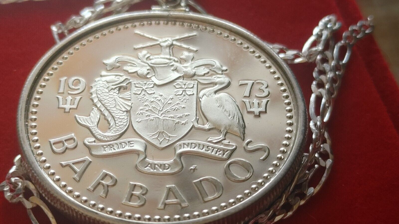 1973 Barbados Silver Wishing Well Cascading Fountain Coin Pendant 28" Chain Everymagicalday - фотография #9