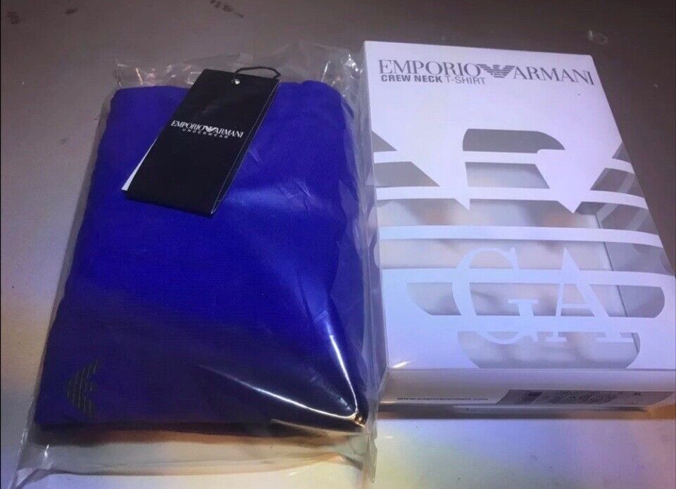 Emporio Armani T Shirt, Large, Blue Black Logo Large. NWT Armani - фотография #2