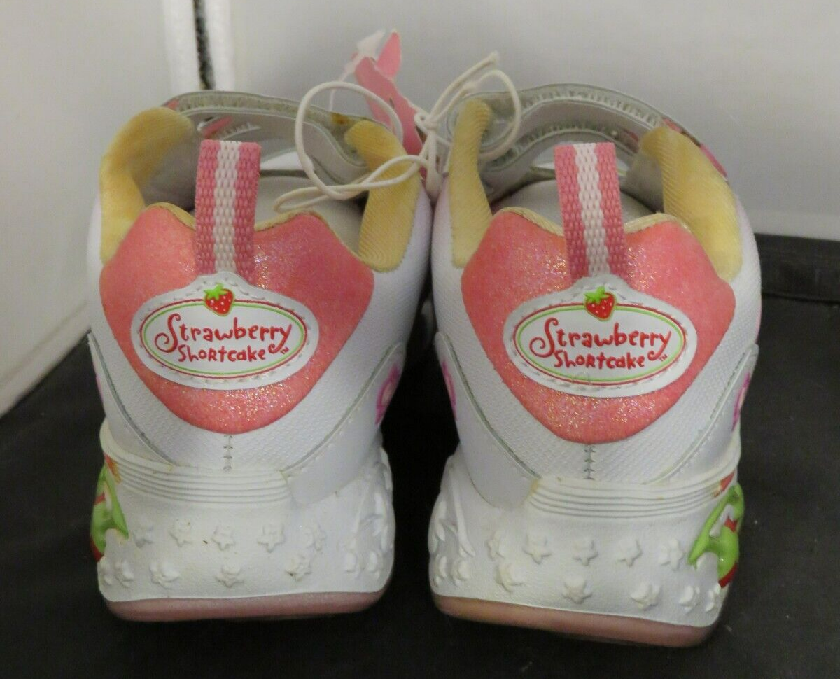 Strawberry shortcake shoes / sneakers unused size 9 Без бренда - фотография #4