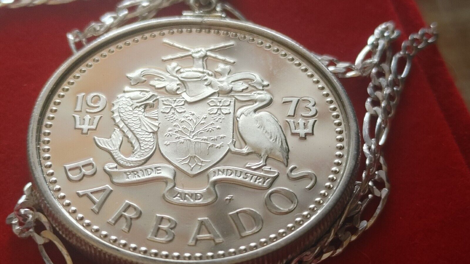 1973 Barbados Silver Wishing Well Cascading Fountain Coin Pendant 28" Chain Everymagicalday - фотография #11