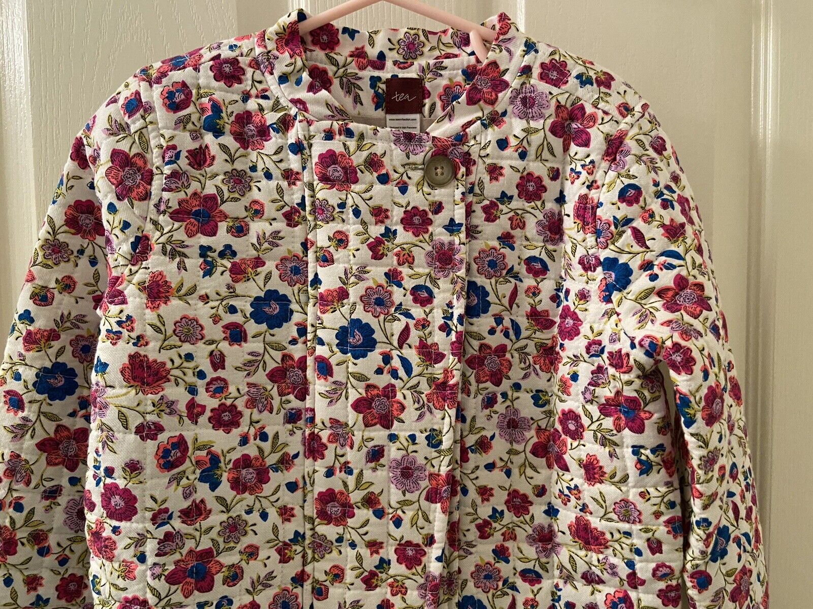 Tea Collection Mercado Rodriguez Floral Quilted Jacket Girls Size Small 4-5 NWT Tea Collection Mercado Rodriguez Jacket - фотография #3