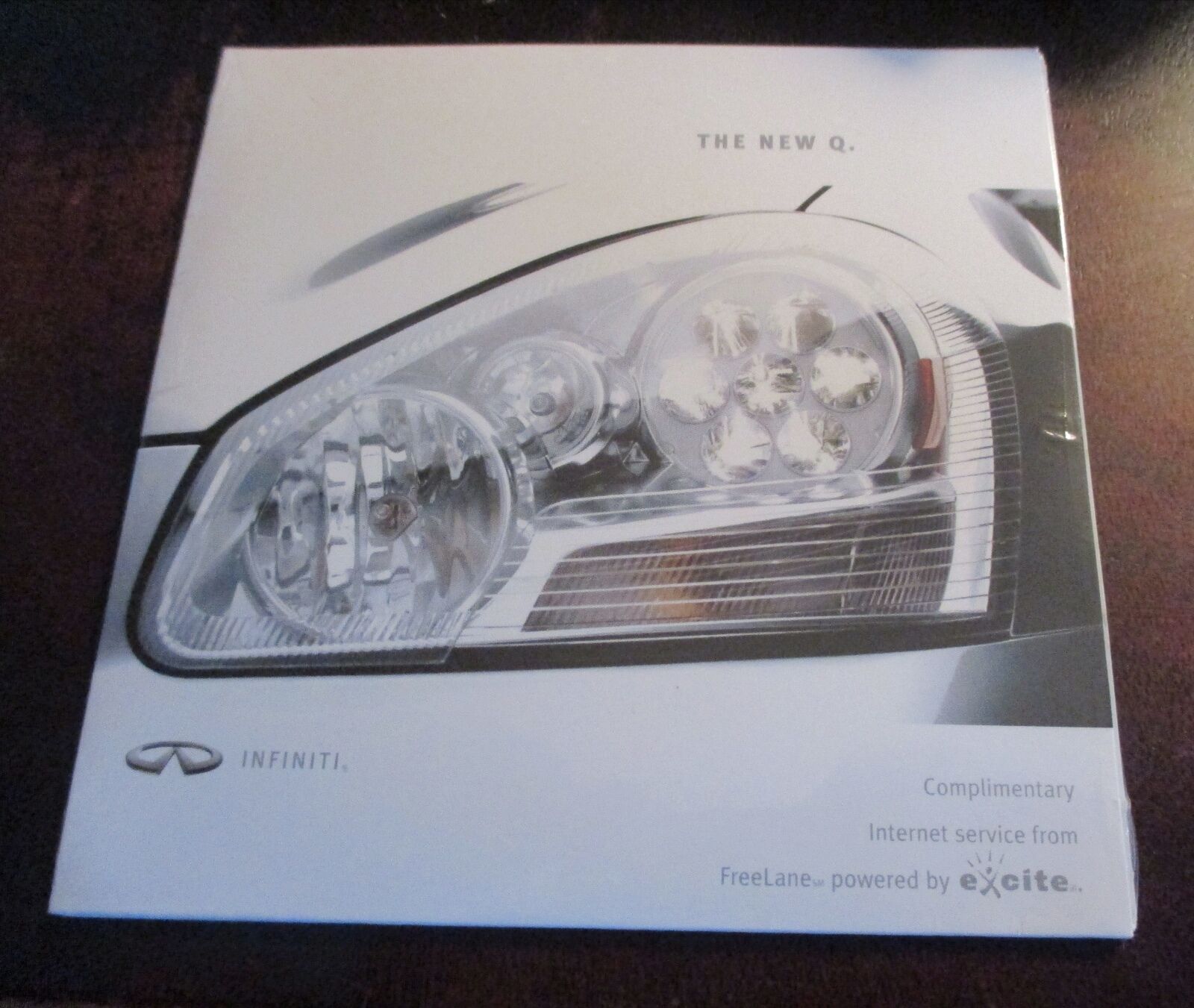 2000 Infiniti Q45 CD-ROM excite Brochure THE NEW Q Nissan North Без бренда Q45