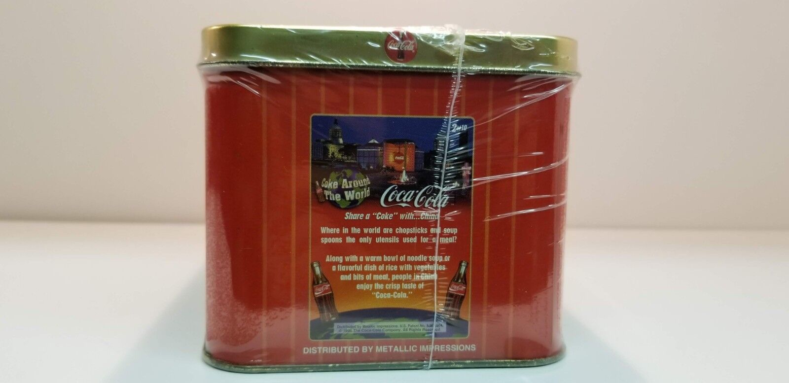 Coca Cola Coke Around the World Tin with Metal Cards Coca-Cola - фотография #4