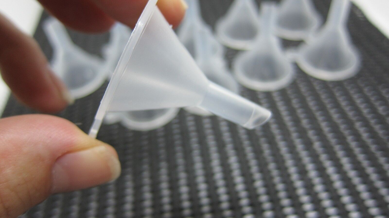 10 pcs Tiny Plastic Mini Funnel For Perfume Diffuser Liquid Oil Funnels  Unbranded Does Not Apply - фотография #3